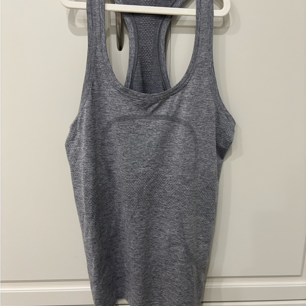 Lulu lemon tank